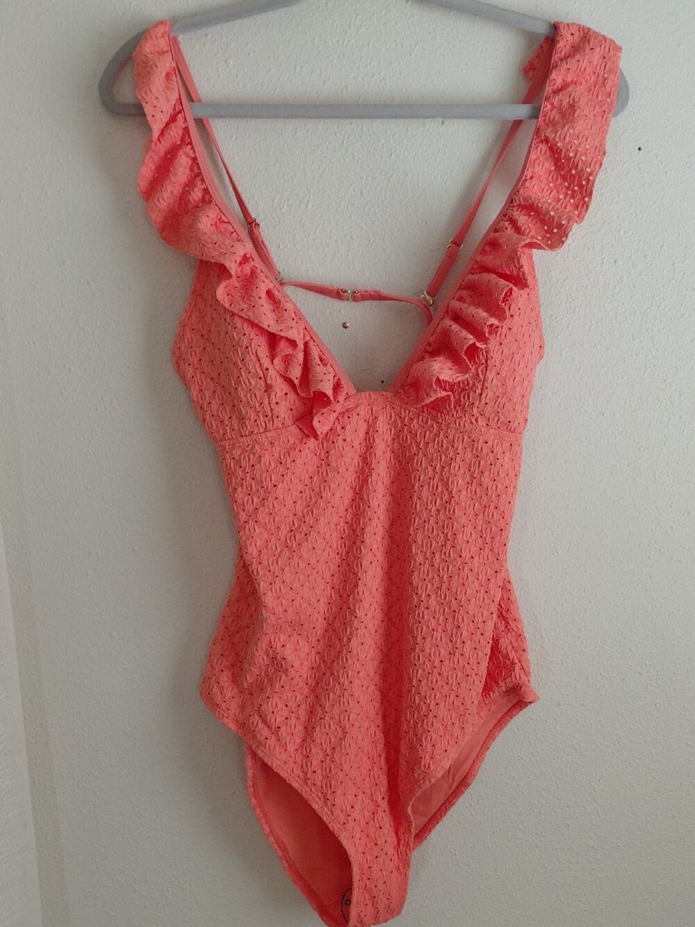 New Betsy Johnson Coral Ruffles V Neck One Piece Swimsuit Bathing Suit Large